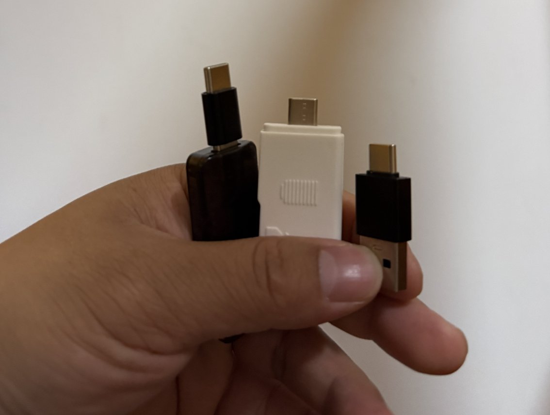 Type-C 与 Lightning 接口读卡器适配提示配图