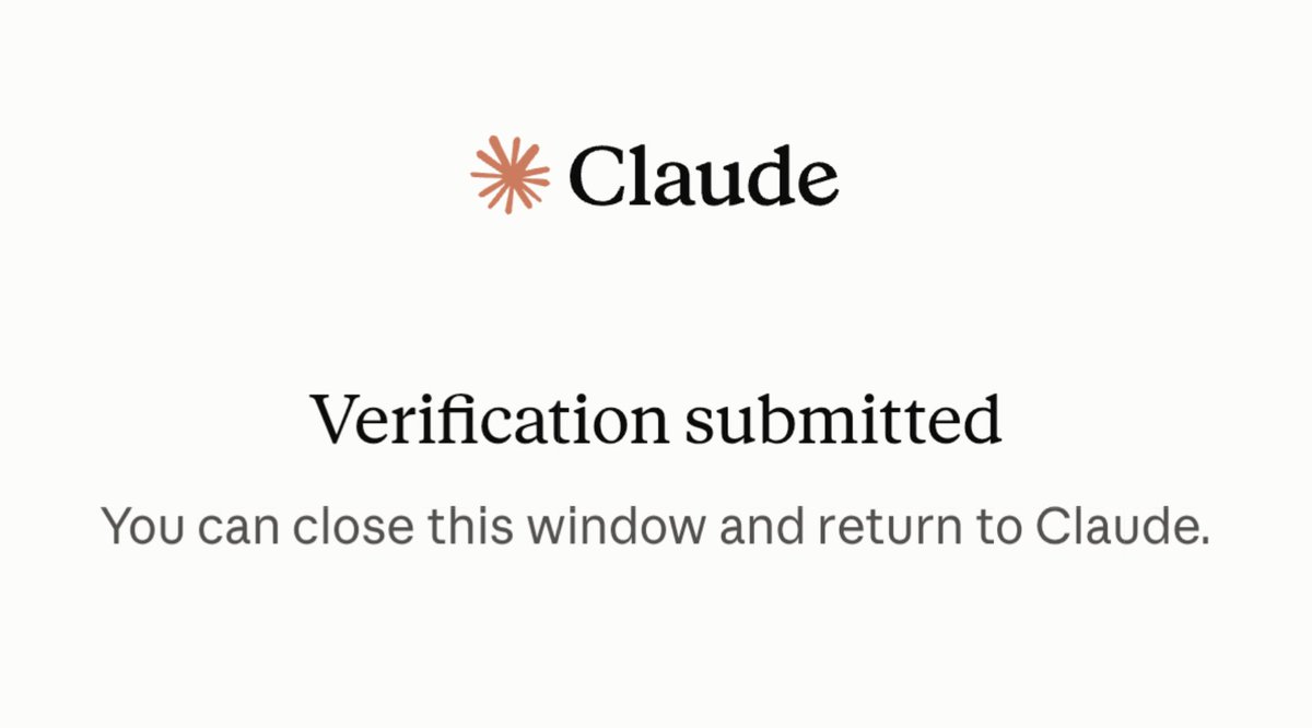 Claude Pro 升级与护照实名认证操作截图